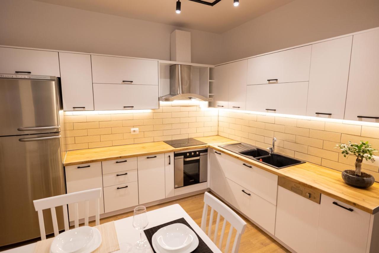 Victoria Lungomare Apartment Vlorë Εξωτερικό φωτογραφία