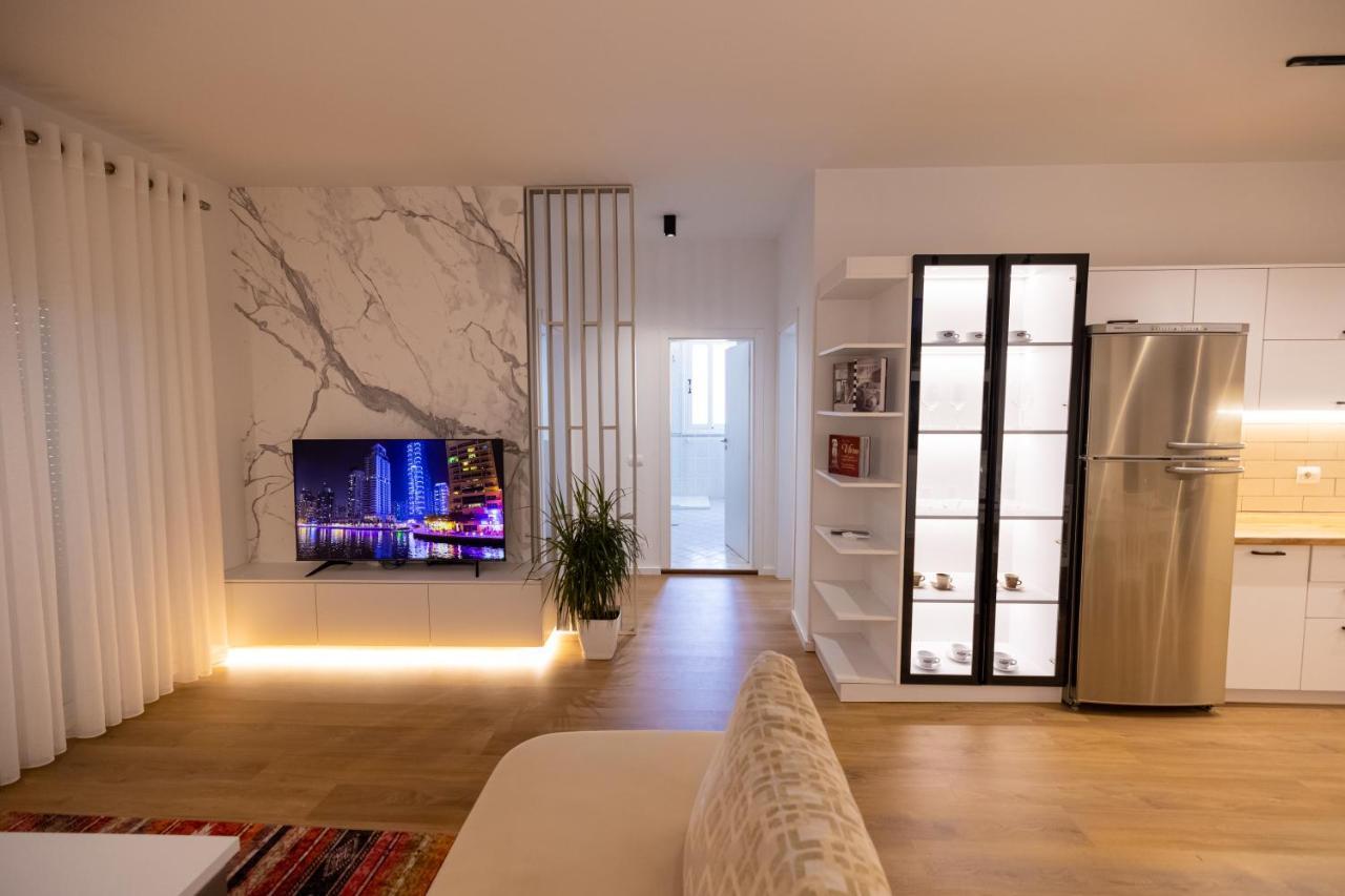 Victoria Lungomare Apartment Vlorë Εξωτερικό φωτογραφία